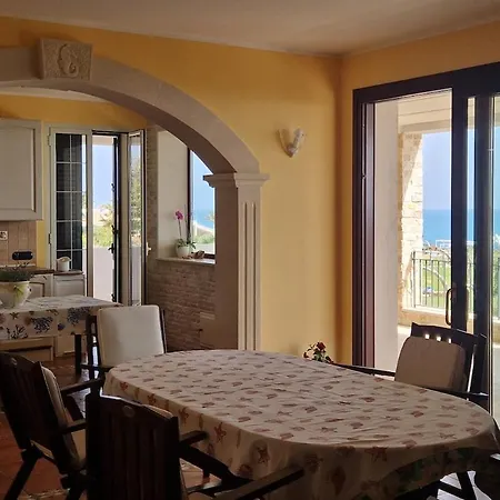 Maestrale Vacation With Sea View And Etna * Brucoli