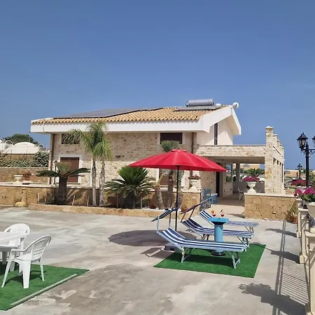 Holiday home Maestrale Vacation With Sea View And Etna Brucoli
