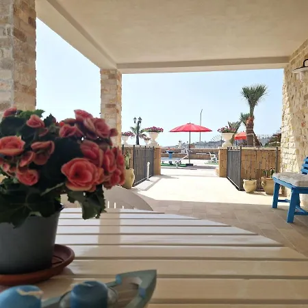 Maestrale Vacation With Sea View And Etna Holiday home